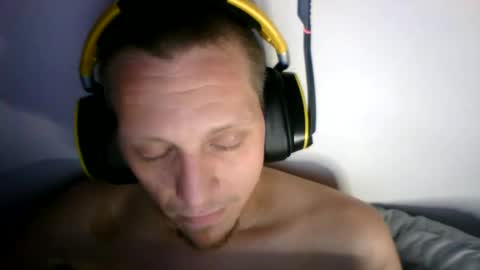 Snapshot of a_bored_dragon chatting on 11-05-25, 01:49 A Bored Dragon online show from 11-05-25, 01:49