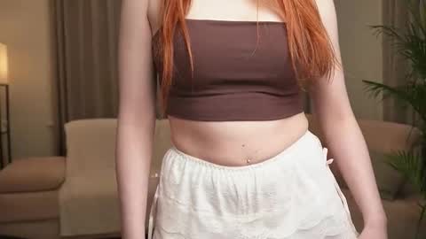 Snapshot of a_foxy chatting on 12-17-25, 01:50 Alice online show from 12-17-25, 01:50