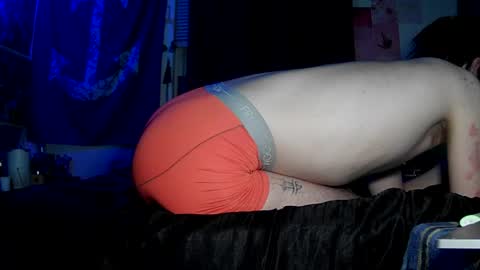 Snapshot of a_twinkie chatting on 12-02-25, 04:51 Chris online show from 12-02-25, 04:51