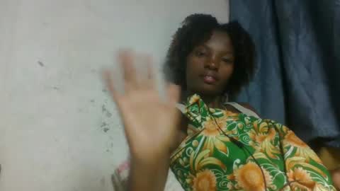 aadienne online show from 04-12-26, 05:51