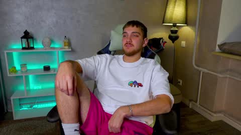 Alex online show from 12-15-24, 03:34