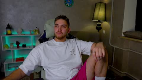 Alex online show from 12-28-24, 05:02