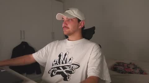 Alex online show from 04-20-26, 02:58