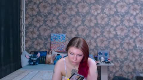 Snapshot of aalicebubble chatting on 05-01-26, 08:02 Alice online show from 05-01-26, 08:02