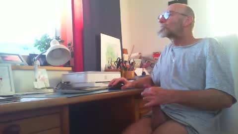 Snapshot of aamigo68 chatting on 11-19-25, 07:41 Amigo68 online show from 11-19-25, 07:41