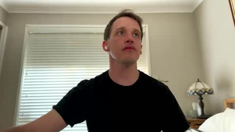 Snapshot of aanal341330 chatting on 02-13-26, 08:43 Kris online show from 02-13-26, 08:43