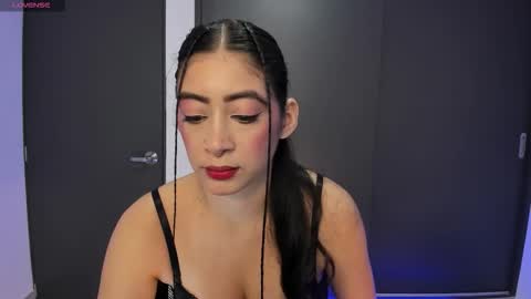 Snapshot of aandreamartinez1 chatting on 10-27-25, 03:10 andrea online show from 10-27-25, 03:10
