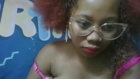 Snapshot of aannickk chatting on 12-13-25, 07:53 aannickk online show from 12-13-25, 07:53