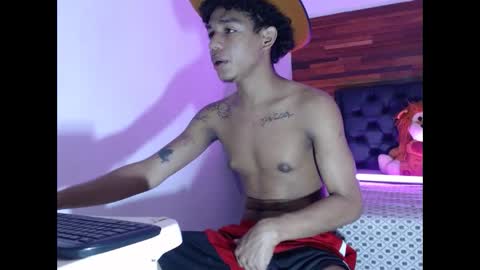 Snapshot of aarom_ chatting on 04-12-26, 10:37 aarom online show from 04-12-26, 10:37