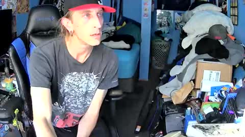 Snapshot of aaron111dub chatting on 05-26-26, 03:19 NorCalLongSlong online show from 05-26-26, 03:19