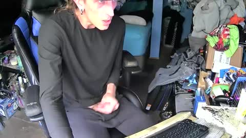 Snapshot of aaron111dub chatting on 05-28-26, 03:09 NorCalLongSlong online show from 05-28-26, 03:09