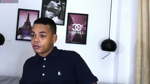 aaron_9827 online show from 01-25-25, 11:34