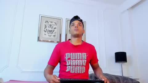 aaron_9827 online show from 01-26-25, 06:48