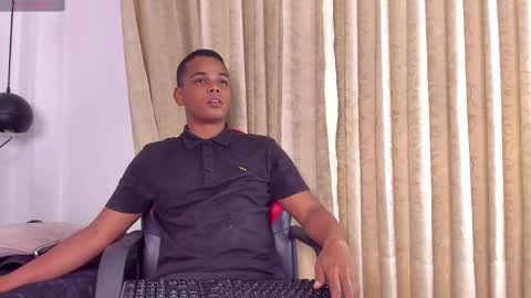 aaron_9827 online show from 01-29-25, 01:05