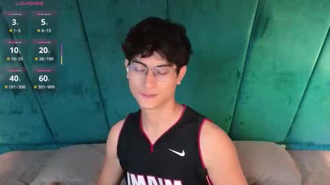 Aaron Ezequiel online show from 02-07-26, 08:34