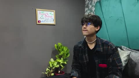 Aaron Ezequiel online show from 06-06-26, 11:59