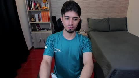 Aaron online show from 12-14-24, 05:36