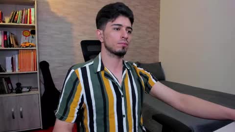 Aaron online show from 03-09-25, 07:26