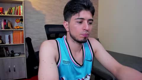 Aaron online show from 03-11-25, 07:03