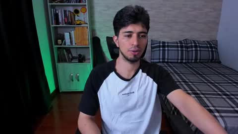 Aaron online show from 09-19-25, 07:58