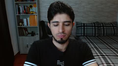 Aaron online show from 10-04-25, 07:34