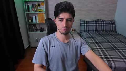 Aaron online show from 11-10-25, 05:45