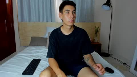 aaron_revolt online show from 07-09-26, 07:51