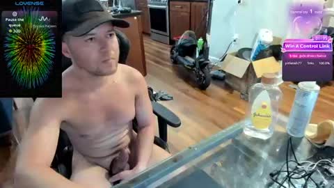 Snapshot of aaron_skye chatting on 06-17-26, 01:19 Aaron Skye online show from 06-17-26, 01:19