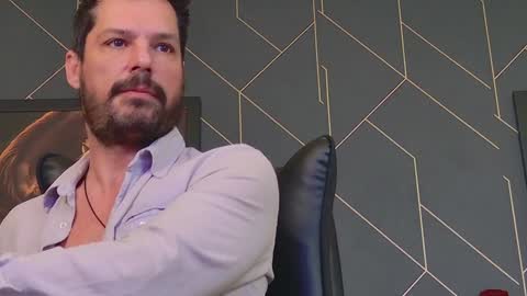 Aaron online show from 01-18-25, 05:31