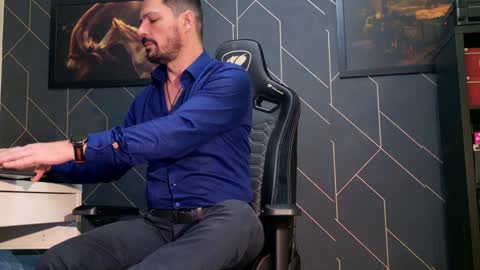 Aaron online show from 01-30-25, 09:47