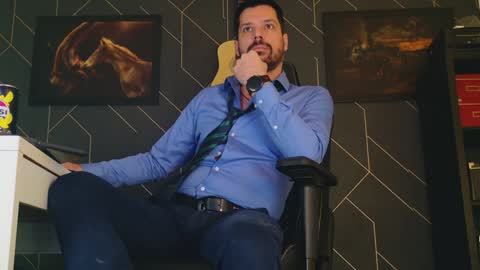 Aaron online show from 02-05-25, 06:13