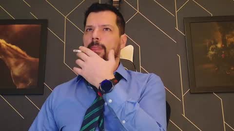 Aaron online show from 02-05-25, 02:26