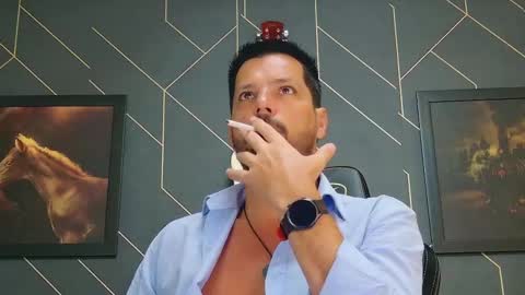 Aaron online show from 03-10-25, 03:23