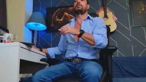 Aaron online show from 09-14-25, 05:56