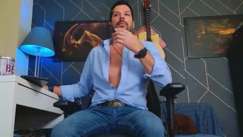 Aaron online show from 10-02-25, 08:27