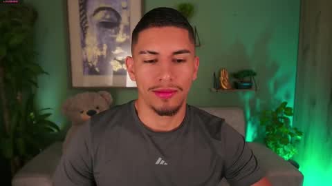 AARON  online show from 03-10-25, 10:04