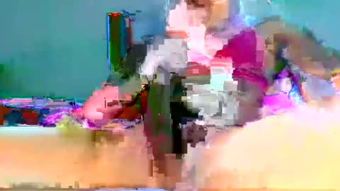 Aaron online show from 10-05-25, 03:54