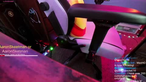 Aaron Skeetman online show from 01-28-25, 03:57