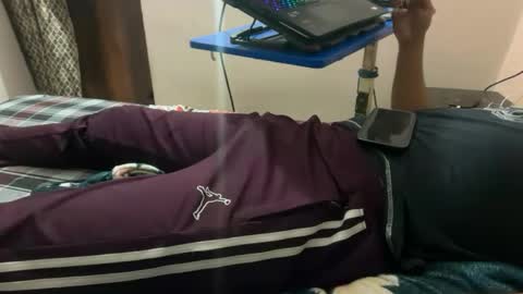 Snapshot of aaryan_sexoo chatting on 09-22-25, 06:48 aaryan_sexoo online show from 09-22-25, 06:48