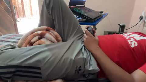 Snapshot of aaryan_sexoo chatting on 10-27-25, 09:35 aaryan_sexoo online show from 10-27-25, 09:35