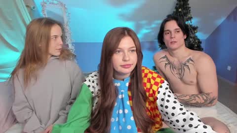 Fiona and Harry online show from 12-15-24, 11:42