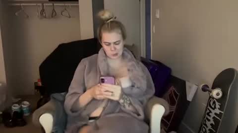 Snapshot of ababyy2901 chatting on 10-30-25, 06:59 ababyy2901 online show from 10-30-25, 06:59