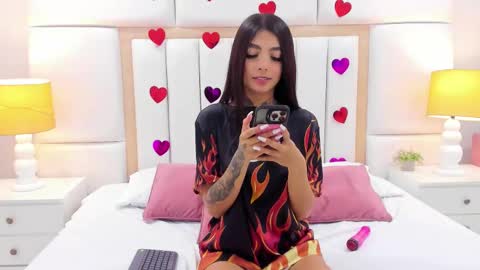 Snapshot of abannyrogers chatting on 02-13-26, 12:12 Abanny Rogers online show from 02-13-26, 12:12