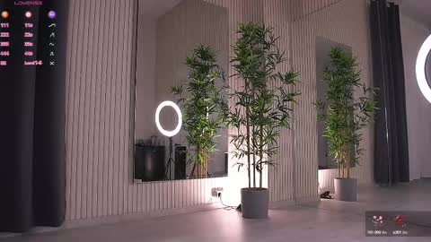 Snapshot of abbela_white chatting on 02-10-25, 07:04 Alexa online show from 02-10-25, 07:04