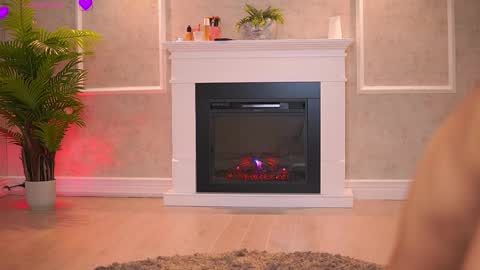 Snapshot of abbela_white chatting on 10-14-25, 07:31 Alexa online show from 10-14-25, 07:31