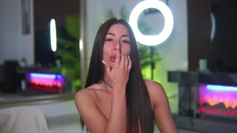 Snapshot of abbela_white chatting on 05-16-26, 06:10 Alexa online show from 05-16-26, 06:10