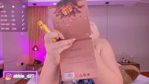 Snapshot of abbieedmond chatting on 01-09-26, 04:04 Abbie Edmond online show from 01-09-26, 04:04