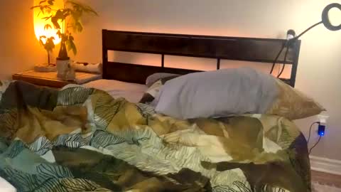 Snapshot of abbienextdoor chatting on 01-23-25, 04:26 Abbie online show from 01-23-25, 04:26