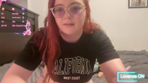 Snapshot of abbiwillow chatting on 11-15-25, 10:48 Abbi Willow online show from 11-15-25, 10:48