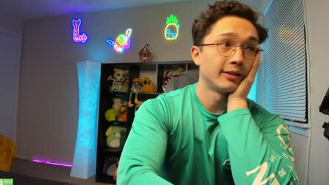 buddy online show from 12-21-24, 05:14